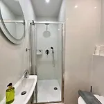 Daire Yonekawa Apartments, Molo & Monte Cassino