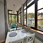 Yonekawa Apartments, Molo & Monte Cassino Daire *